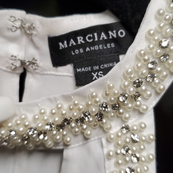 NWT MARCIANO TOP - Picture 2 of 4